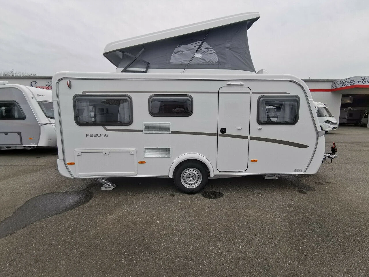Wohnwagen zu vermieten